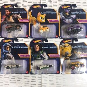 Disney hotwheels ligthyear cars